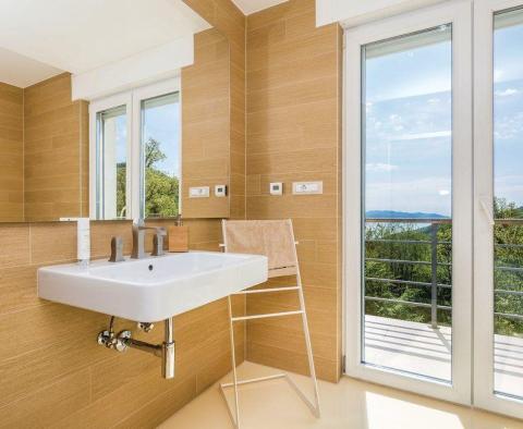 Skvělá vila s výhledem na moře a bazénem v Bregi, Opatija, na prodej - pic 14