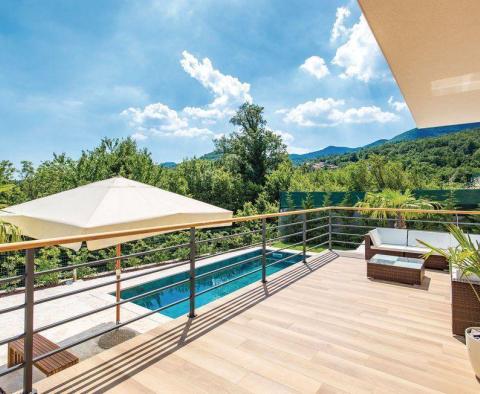Skvělá vila s výhledem na moře a bazénem v Bregi, Opatija, na prodej - pic 32
