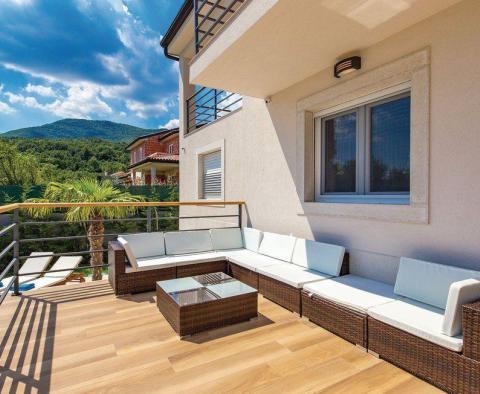Skvělá vila s výhledem na moře a bazénem v Bregi, Opatija, na prodej - pic 33