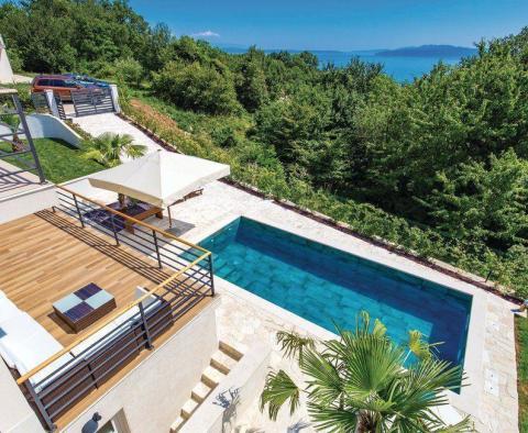 Skvělá vila s výhledem na moře a bazénem v Bregi, Opatija, na prodej - pic 36