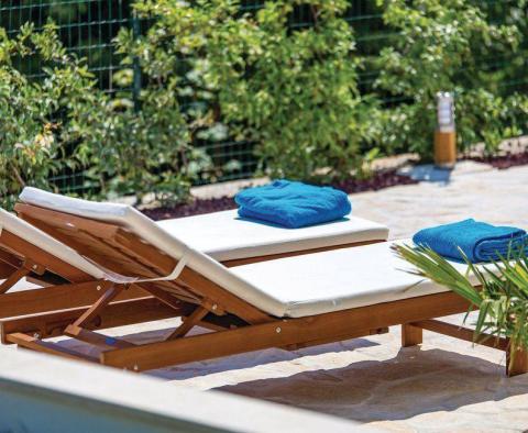 Skvělá vila s výhledem na moře a bazénem v Bregi, Opatija, na prodej - pic 38