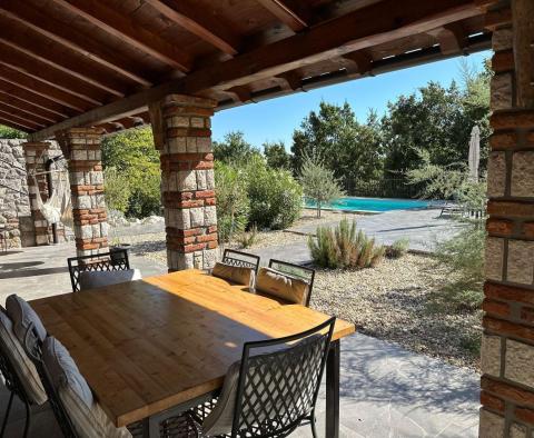 Une villa rénovée avec piscine à Mošćenička Draga, à vendre - pic 4