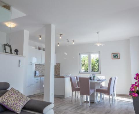 Magnifique villa avec piscine à Zivogosce, Riviera de Makarska, à vendre - pic 24