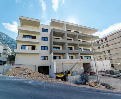 Nové apartmány v Makarské, 750m od moře, na prodej - pic 8
