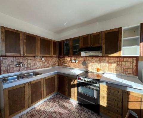 Apartment with a beautiful view, full of potential in Lovran! - pic 2