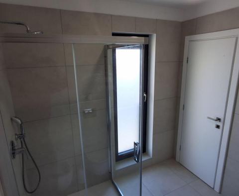 Dom w centrum miasta Labin - pic 22