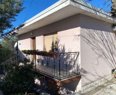 Haus in Jadranovo, Crikvenica, 270 m vom Meer entfernt, zu verkaufen - foto 4