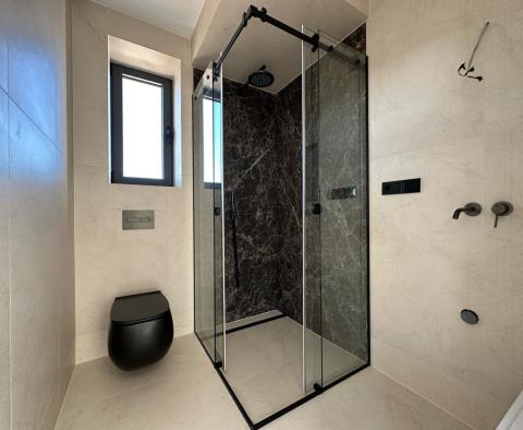 Luxury penthouse in a new building in the city of Krk, for sale - pic 16