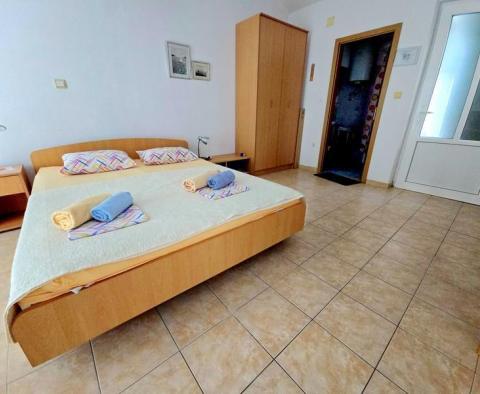 Immobilie in der 1. Reihe zum Meer im Dorf Zivogosce, Makarska Riviera, zu verkaufen - foto 13