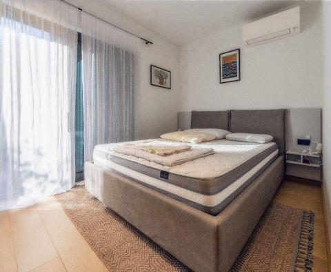 Krásná vila s bazénem a výhledem na moře v Dobrinji, ostrov Krk, pro salr - pic 24