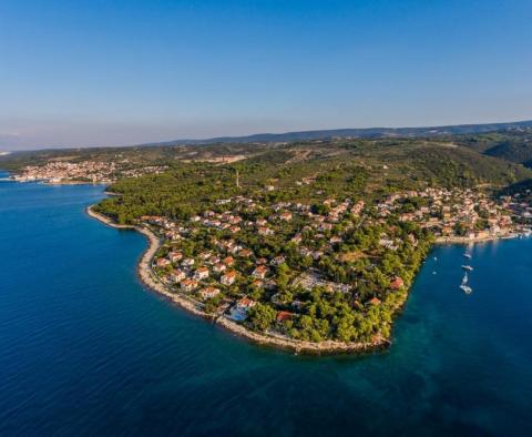 Tengerparti villa hagyományos kővel díszített medencével Brac szigetén - pic 5