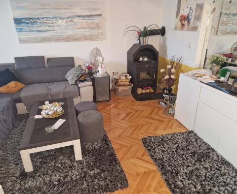 Przestronna nieruchomość w Kastel Stari, na sprzedaż - pic 32