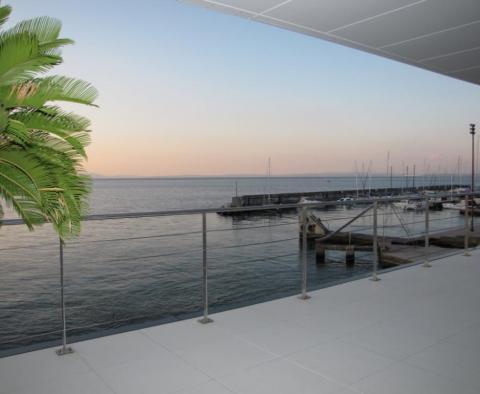 Superbe villa en bord de mer à Rijeka avec vitrage panoramique - pic 12