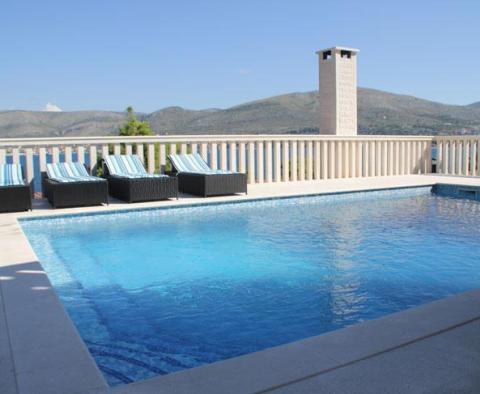 Magnifique villa en bord de mer de style Saint-Jean-Cap-Ferrat avec piscine et embarcadère privé! - pic 11
