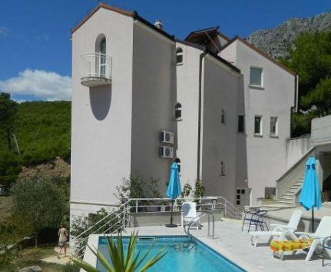 Charming small hotel with swimming pool on Omis riviera - pic 2