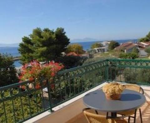 Ausgezeichnetes Hotel an der Makarska Riviera zum Verkauf direkt am Strand! - foto 8