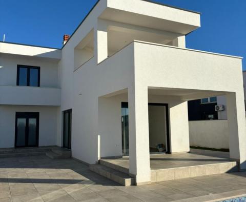 New villa with sea view in Vodnjan area, for sale - pic 4