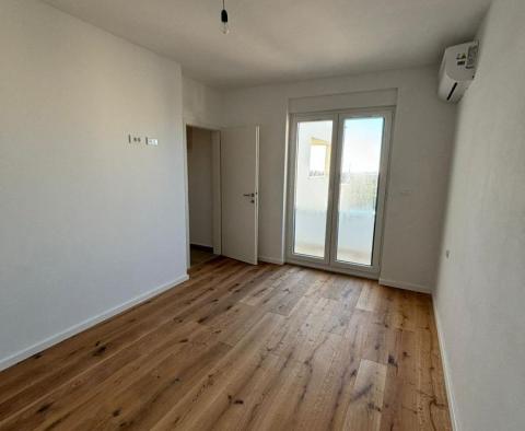 New villa with sea view in Vodnjan area, for sale - pic 26