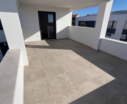 New villa with sea view in Vodnjan area, for sale - pic 39