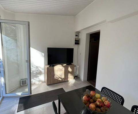Maison avec deux unités résidentielles à 400 mètres de la mer à Medulin, à vendre - pic 13