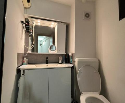 Maison avec deux unités résidentielles à 400 mètres de la mer à Medulin, à vendre - pic 30