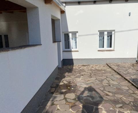 Deux maisons avec vue sur la mer après rénovation, Rijeka, à vendre - pic 75