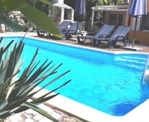 Apartment with swimming pool in Medulin, for sale - pic 2
