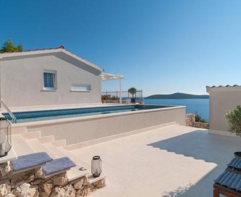 Villa mit atemberaubendem Meerblick in der Region Rogoznica, zu verkaufen - foto 31