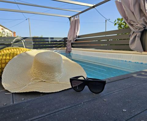 Porec környékén három lakásos kőház eladó - pic 8