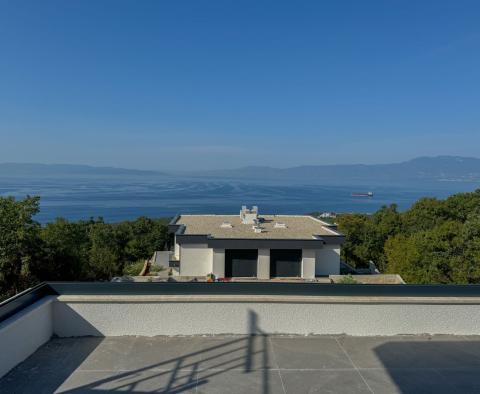 Villa exclusive avec piscine et garage et vue panoramique sur la mer à Kostrena, à vendre - pic 9