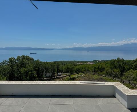 Villa exclusive avec piscine et garage et vue panoramique sur la mer à Kostrena, à vendre - pic 15