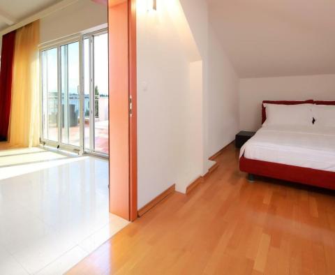 Luxueux penthouse en bord de mer à Selce, à vendre - pic 14