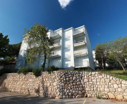 Luxueux penthouse en bord de mer à Selce, à vendre - pic 4