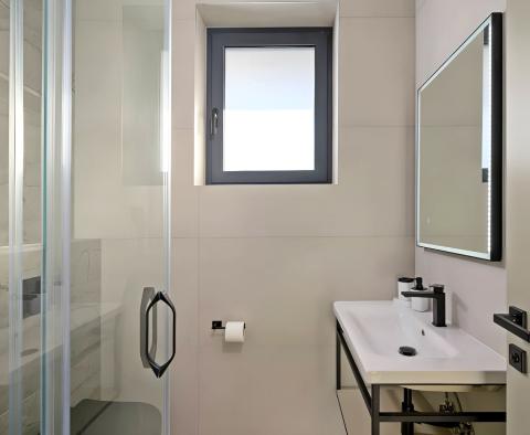 Nová moderní vila ve Svetvinčenatu na prodej - pic 31