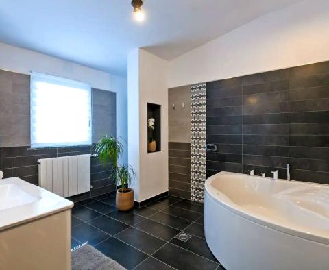 Charmante Villa in der Gegend von Labin, zu verkaufen  - foto 37