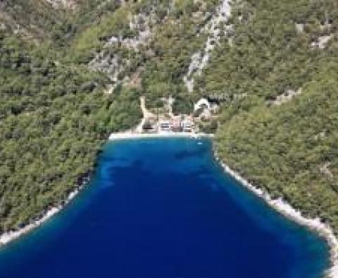 Low price -great seafront land plot of 14 830 m2 on Hvar island! - pic 7