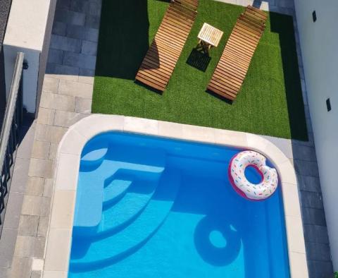 Új építésű villa Vodicében, eladó - pic 6
