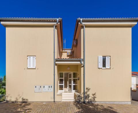 Two-story apartment with a panoramic view of the sea in Malinska for sale - pic 5