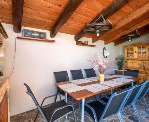 House with swimming pool and spacious garden in Pula, for sale - pic 19