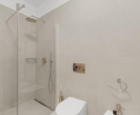 New villa of bespoke beauty in Poreč, for sale - pic 37