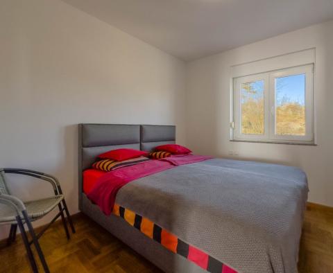 Apartament z 2 sypialniami i widokiem na morze w Zamet, Rijeka - pic 11