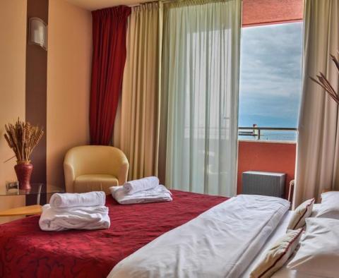 Erstklassiges Hotel in der Gegend von Velebit zu verkaufen! - foto 2