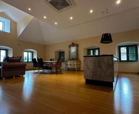 Appartement entièrement rénové à Opatija, à 50m de la mer, à vendre ! - pic 22