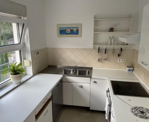 Grand appartement dans une villa austro-hongroise à Opatija avec parking et terrasse, à vendre - pic 24