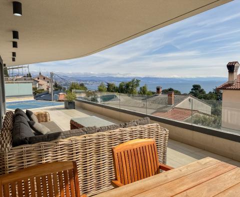 Appartement moderne avec piscine privée, grande terrasse et vue sur la mer en plein centre d'Opatija, à vendre - pic 14
