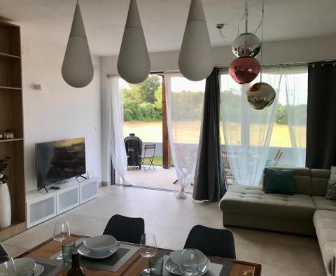 Maison jumelée à Peroj, Vodnjan, à 500 m de la mer, à vendre ! - pic 13