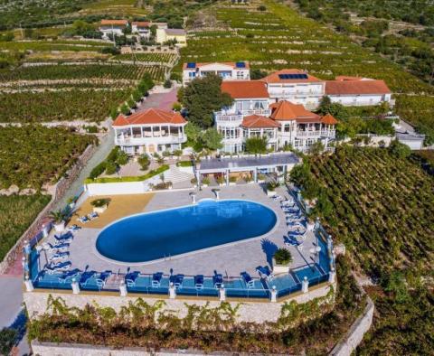 Moderní svatební hotel v Chorvatsku, poloostrov Pelješac s vinicemi kolem! - pic 5