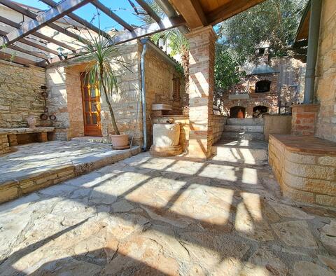 Renovated stone fairytale villa with swimming pool in Vabriga, Porec, for sale - pic 28