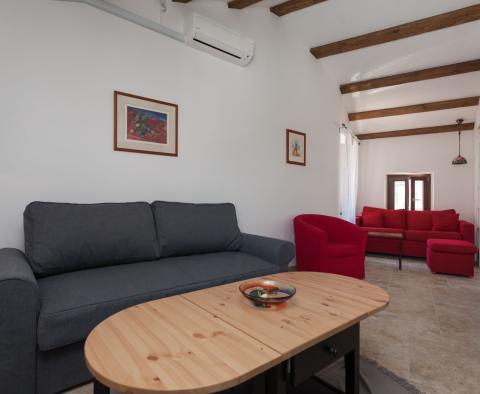 Ideal zum Mieten - möblierte Wohnung in der Altstadt von Rovinj, zu verkaufen - foto 6