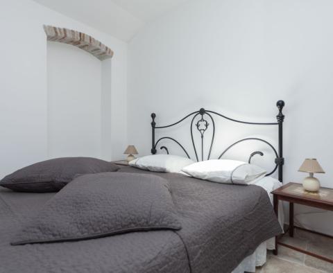 Ideal zum Mieten - möblierte Wohnung in der Altstadt von Rovinj, zu verkaufen - foto 11